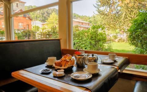 Hotel Crismalu San Martin de los Andes Exterior photo